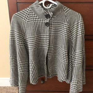 Houndstooth cape with bell sleeve (L)